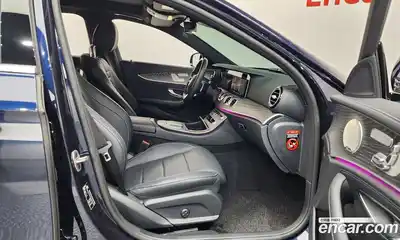 Mercedes-Benz E-Class 2022 2.0 Автомат в Москве № 466379, миниатюра 11