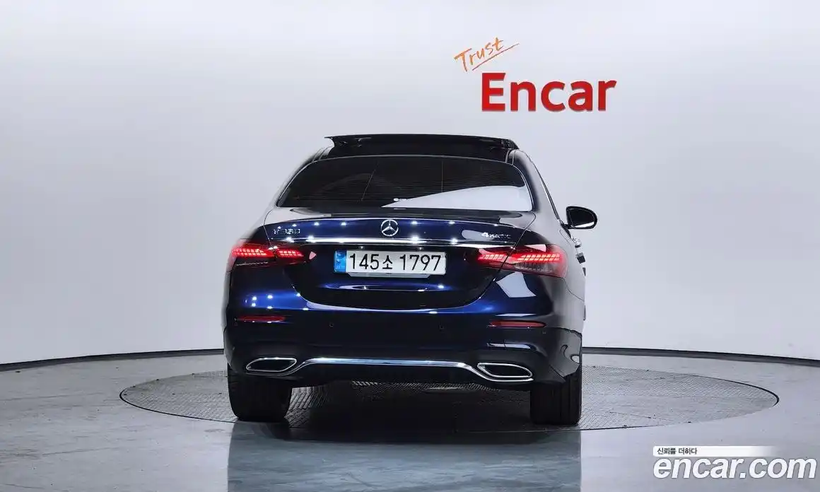 Mercedes-Benz E-Class 2022 2.0 Автомат в Москве № 466379, фото 4