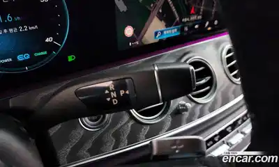 Mercedes-Benz E-Class 2022 2.0 Автомат в Москве № 466379, миниатюра 9