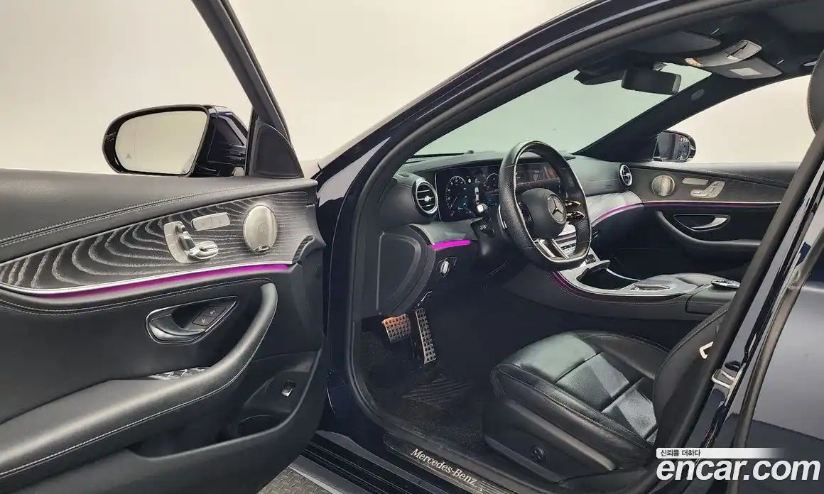 Mercedes-Benz E-Class 2022 2.0 Автомат в Москве № 466379, фото 10