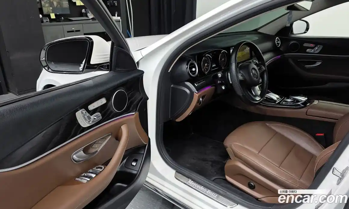 Mercedes-Benz E-Class 2017 1.9 Автомат в Москве № 467873, фото 10