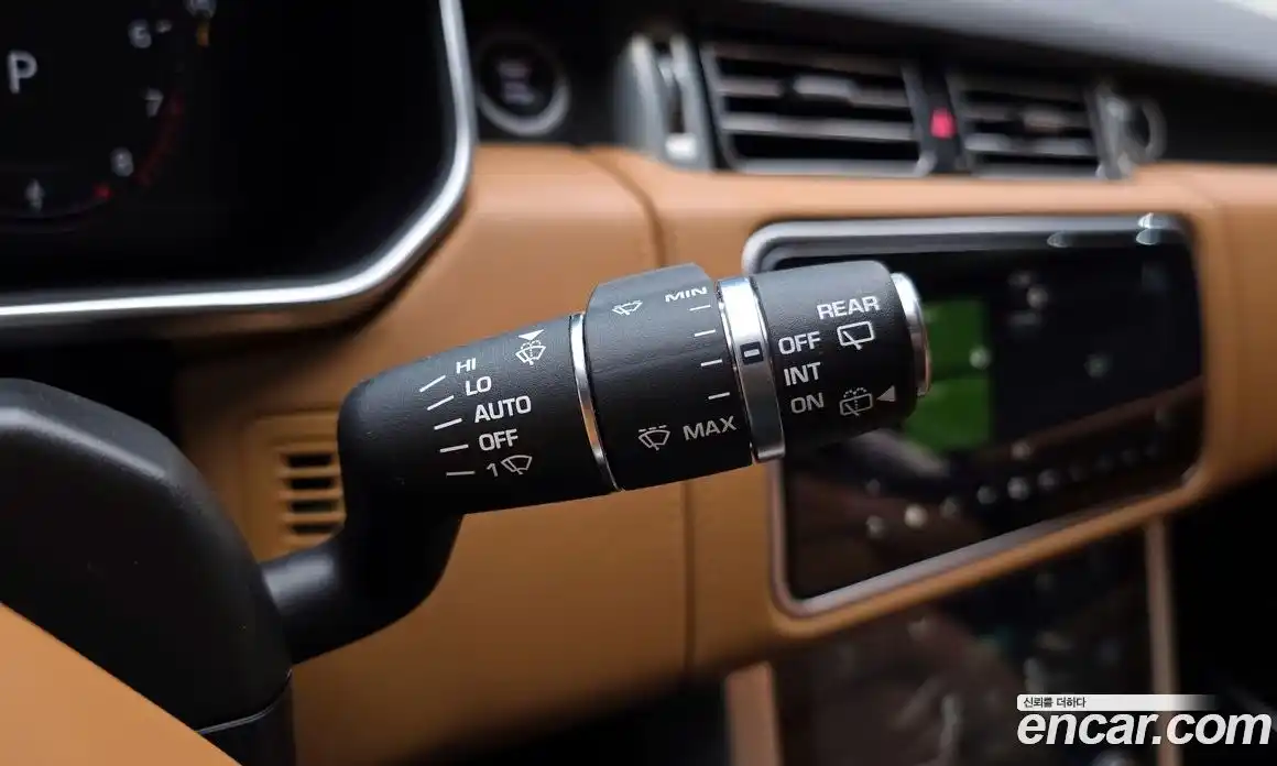 Land Rover Range-Rover 2019 5.0 Автомат в Москве № 471200, фото 16