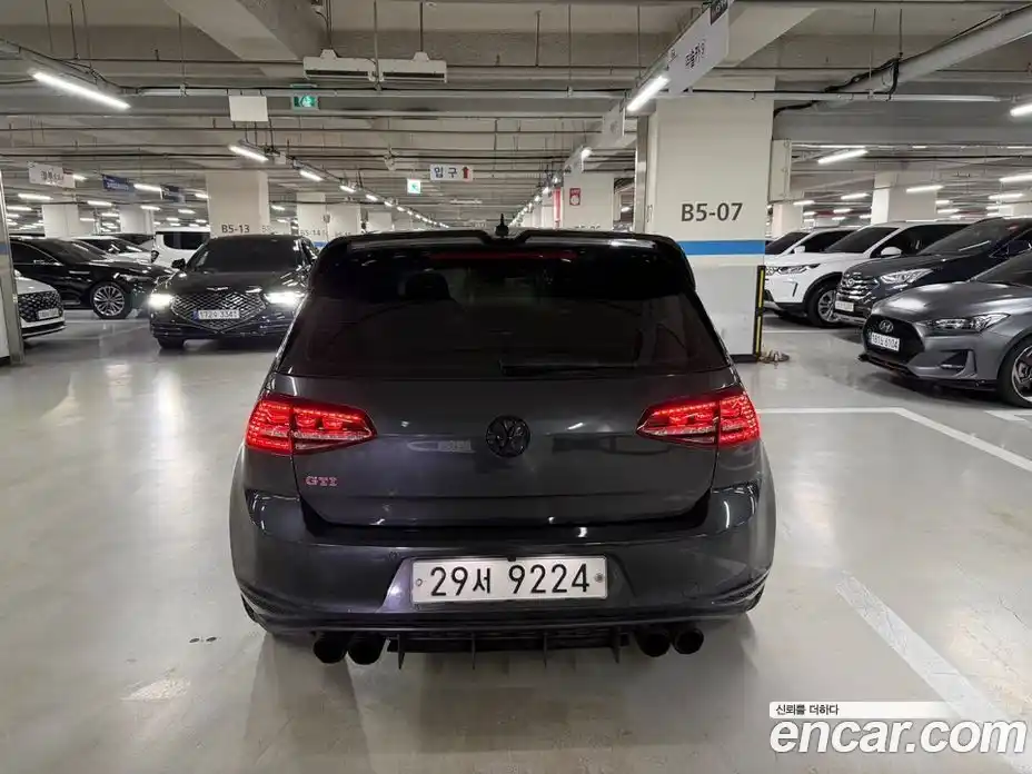 Volkswagen Golf 2015 2.0 Автомат в Москве № 472396, фото 4