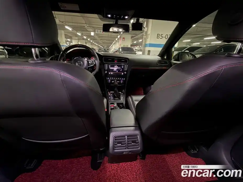 Volkswagen Golf 2015 2.0 Автомат в Москве № 472396, фото 7