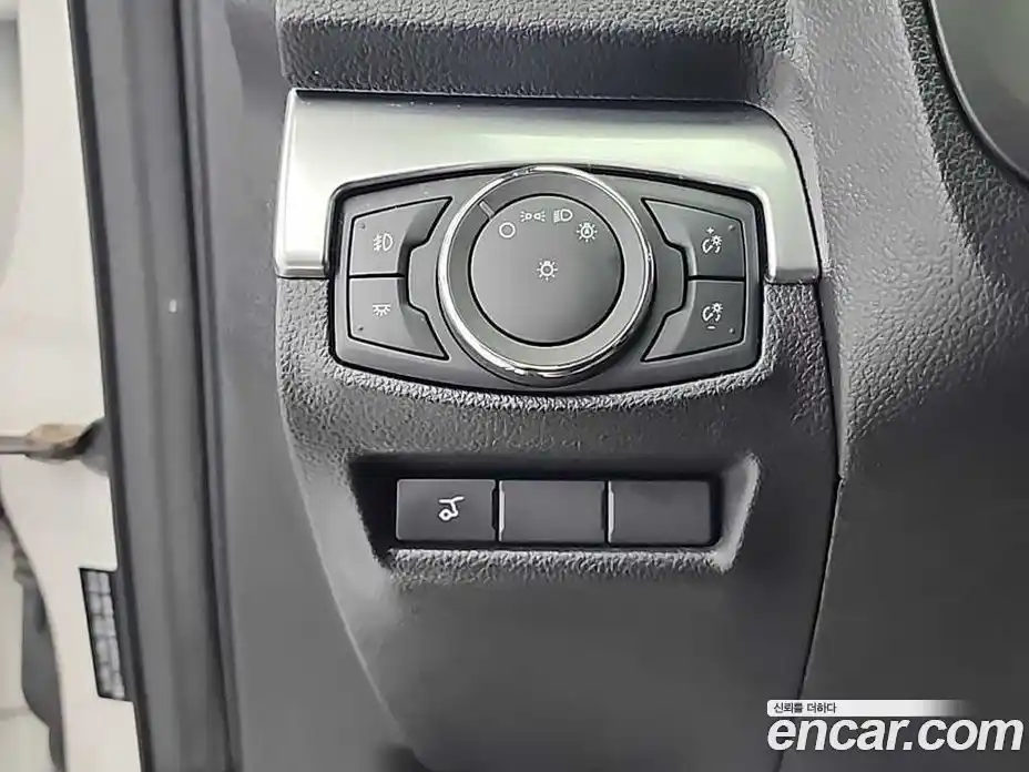 Ford Explorer 2017 2.3 Автомат в Москве № 473874, фото 18