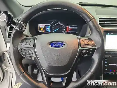 Ford Explorer 2017 2.3 Автомат в Москве № 473874, миниатюра 9