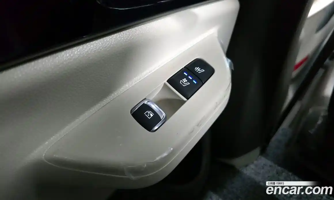 Kia Canival 2025 1.6 Автомат в Москве № 54259, фото 8