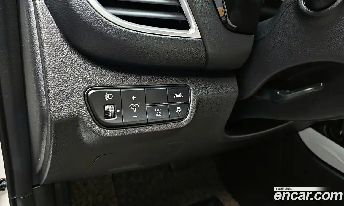 Kia Seltos 2023 1.6 Автомат в Москве № 556, фото 15