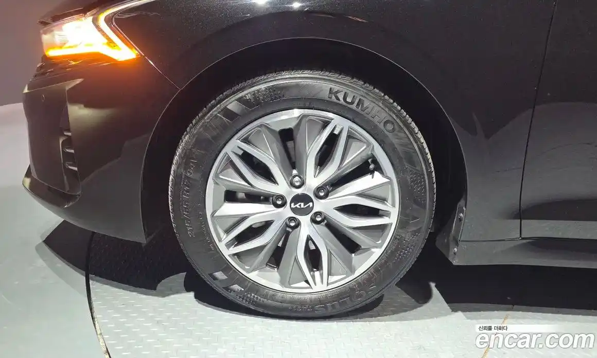 Kia K5 2023 2.0 Автомат в Москве № 75090, фото 15