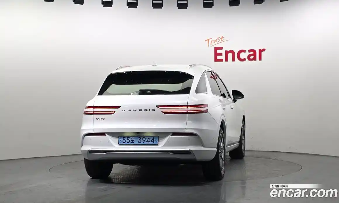 Genesis GV70 2024 0.1 Автомат в Москве № 76575, фото 16