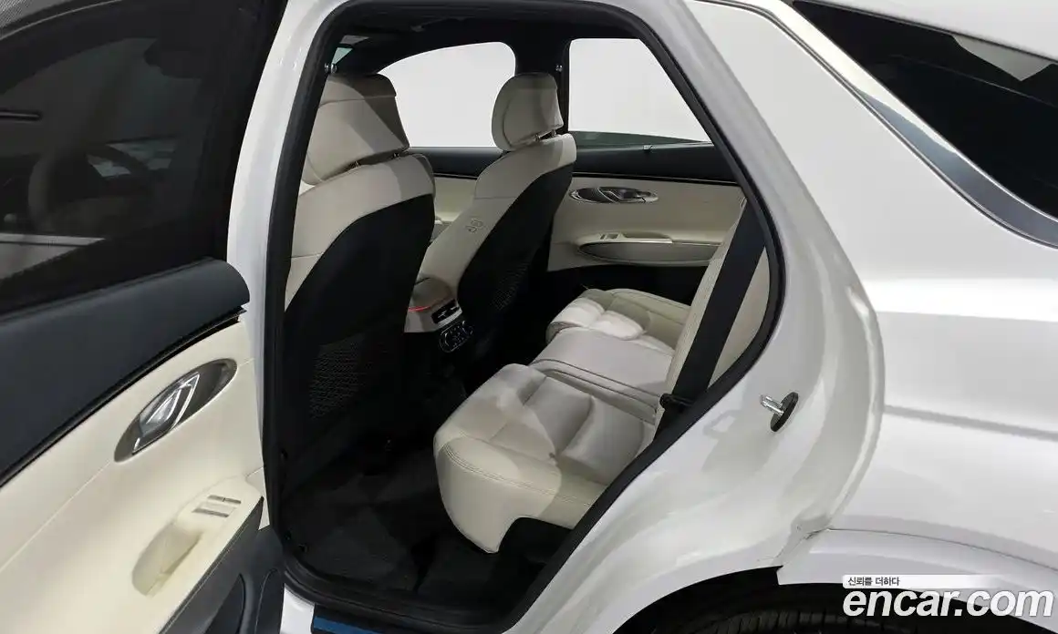 Genesis GV70 2024 0.1 Автомат в Москве № 76575, фото 10