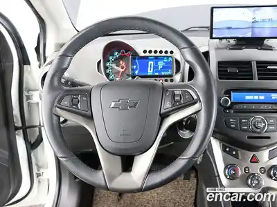 Chevrolet Aveo 2015 1.4 Автомат в Москве № 103244, миниатюра 6