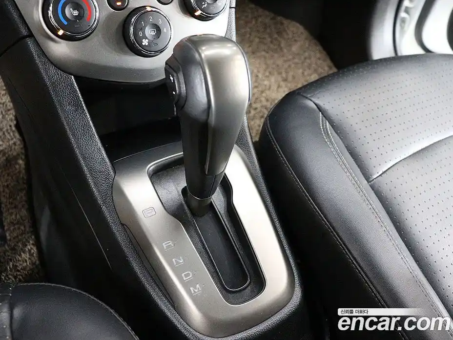 Chevrolet Aveo 2015 1.4 Автомат в Москве № 103244, фото 10