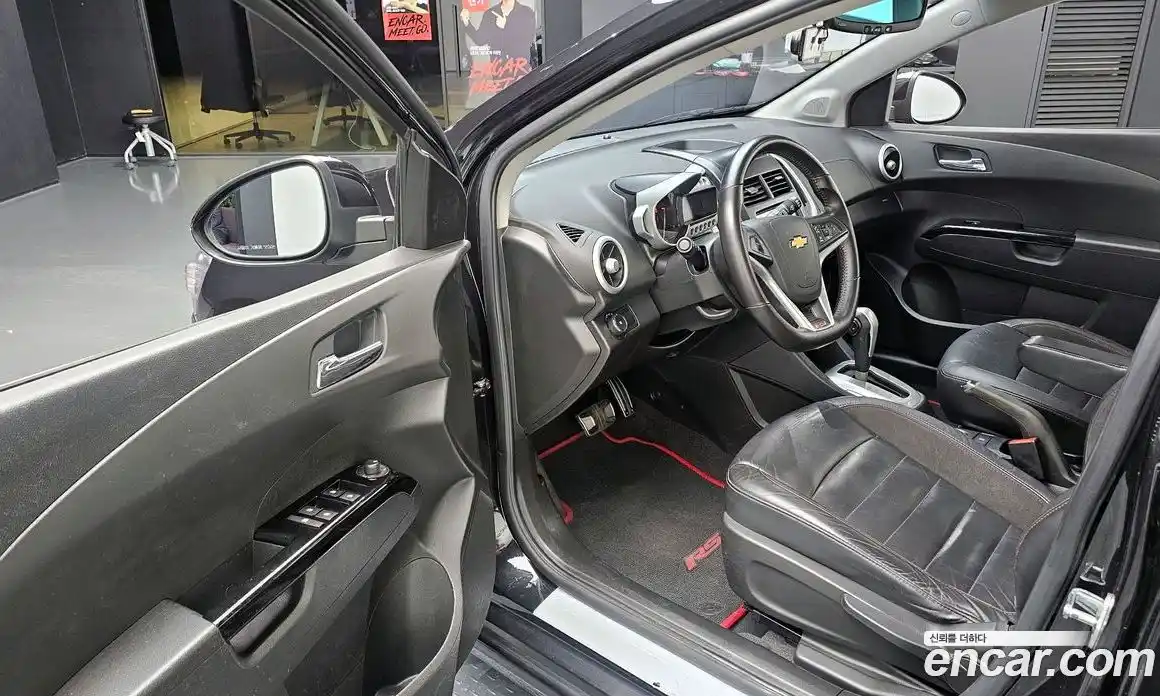 Chevrolet Aveo 2015 1.4 Автомат в Москве № 103695, фото 11