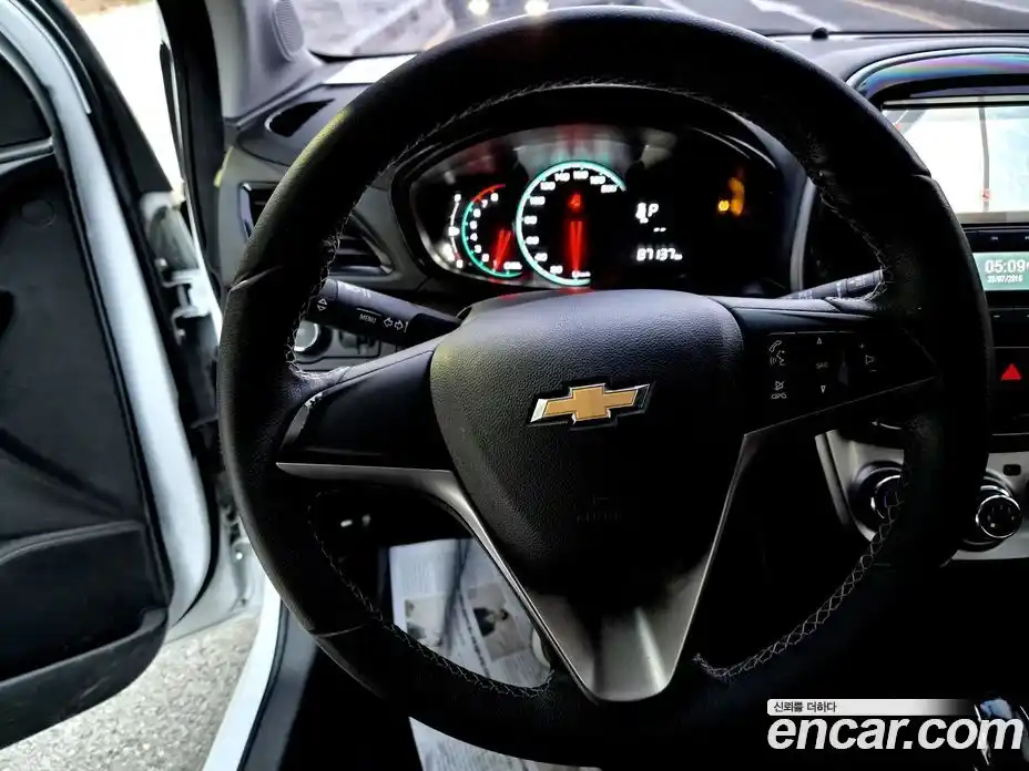 Chevrolet Spark 2016 1.0 Автомат в Москве № 104675, фото 16