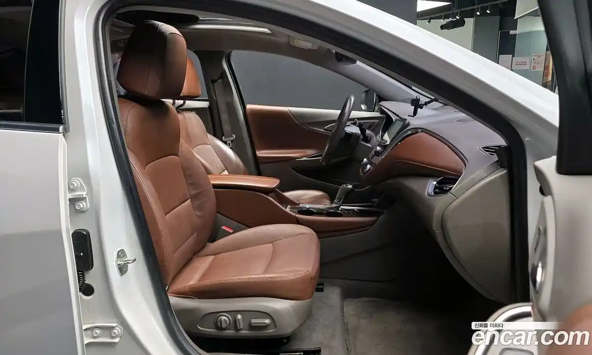 Chevrolet Malibu 2017 2.0 Автомат в Москве № 105098, фото 16