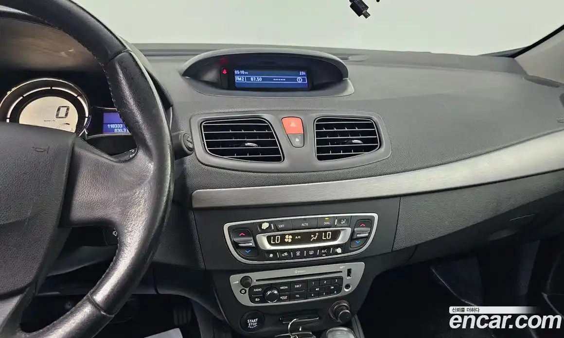 Renault SM3 2017 1.6 Автомат в Москве № 106500, фото 14