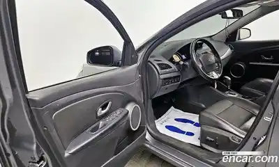 Renault SM3 2017 1.6 Автомат в Москве № 106500, миниатюра 4