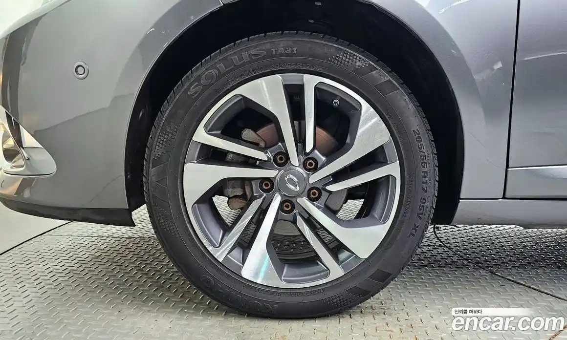 Renault SM3 2017 1.6 Автомат в Москве № 106500, фото 7