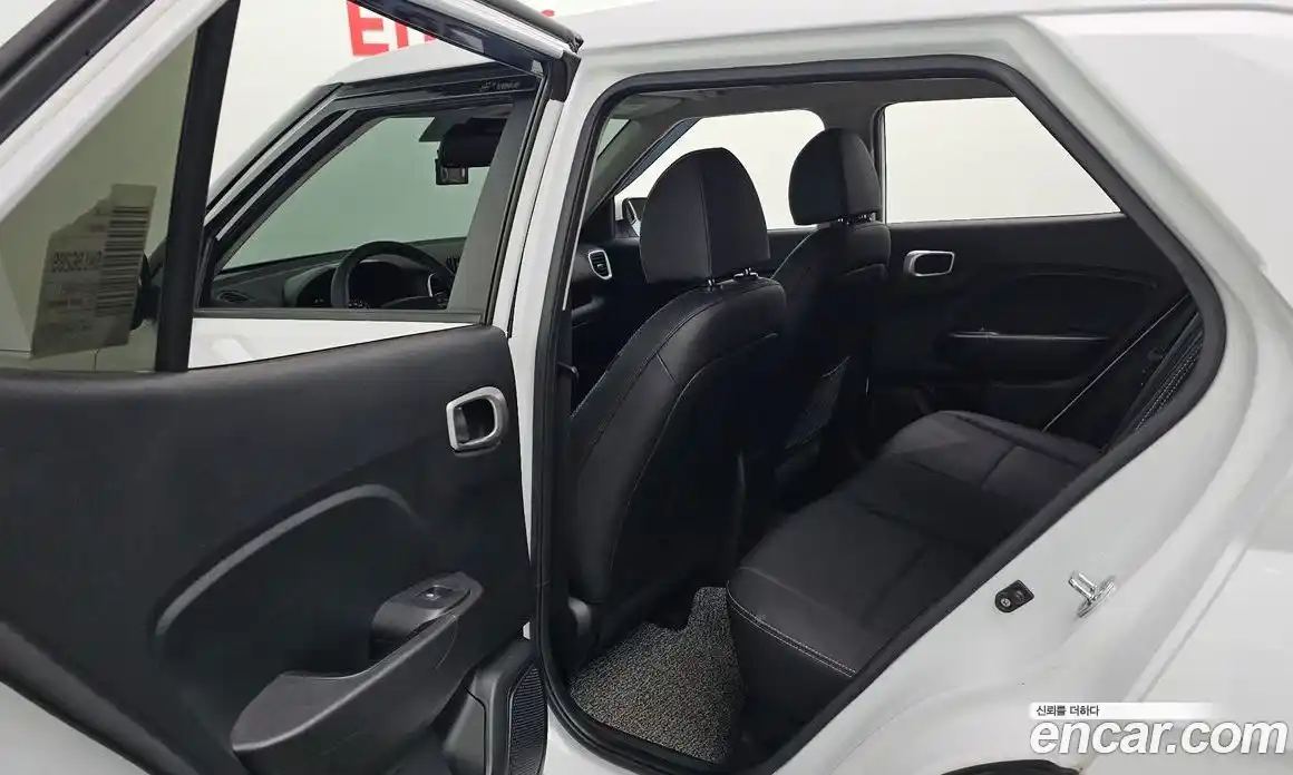 Hyundai Venue 2022 1.6 Автомат в Москве № 108745, фото 12