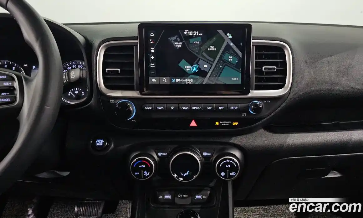 Hyundai Venue 2022 1.6 Автомат в Москве № 108745, фото 14