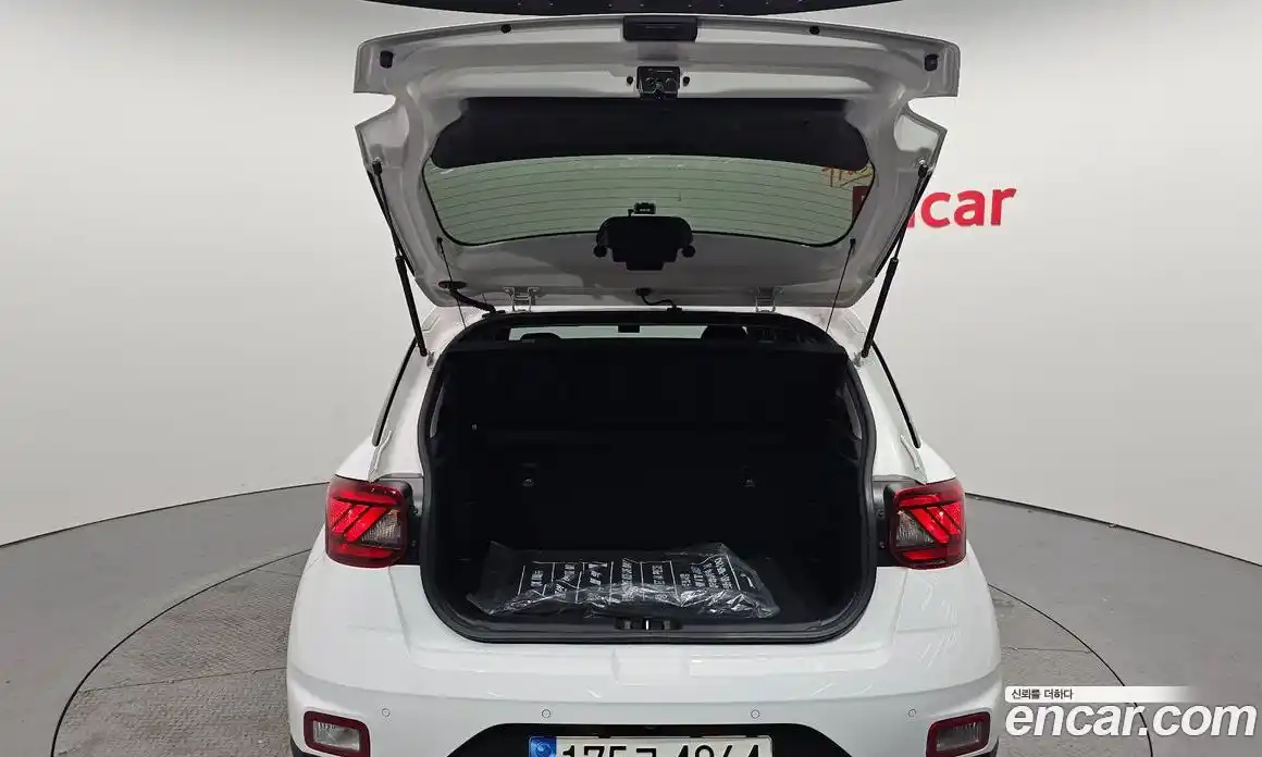 Hyundai Venue 2022 1.6 Автомат в Москве № 108745, фото 20