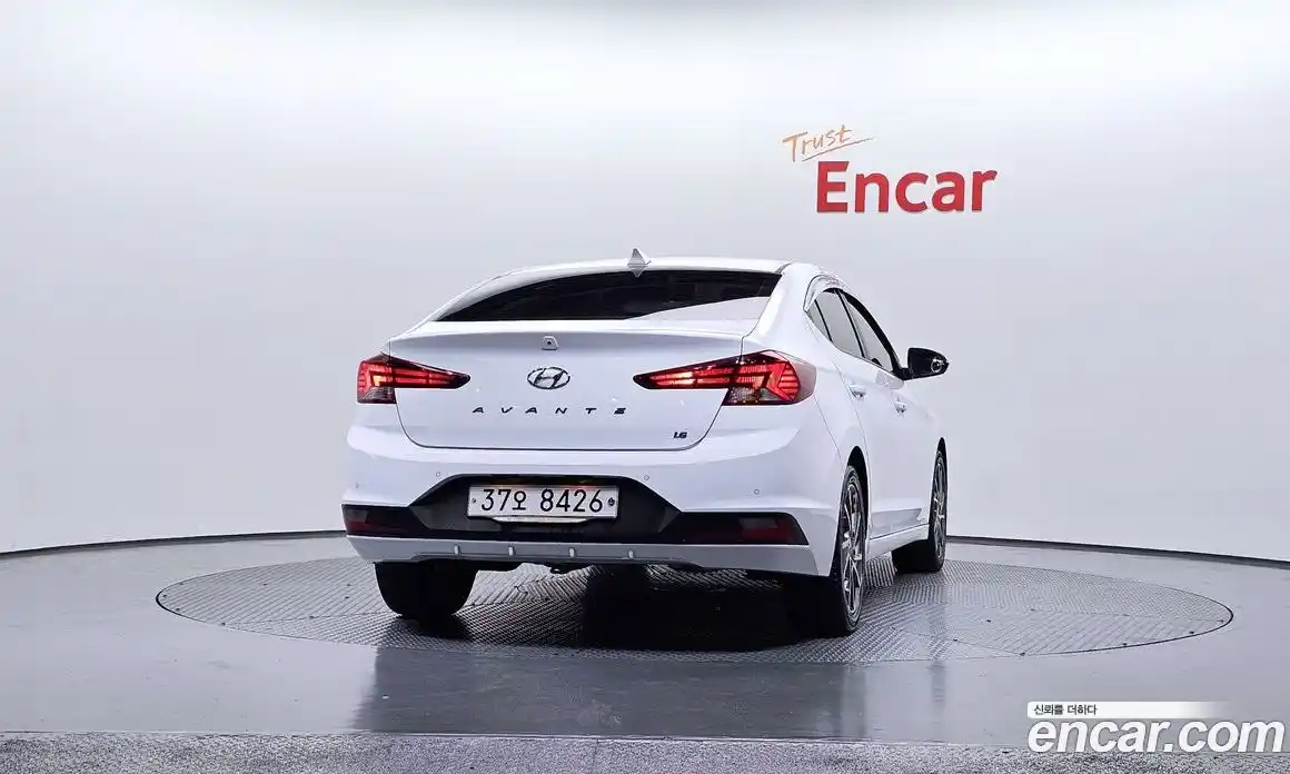 Hyundai Avante 2019 1.6 Автомат в Москве № 108898, фото 19