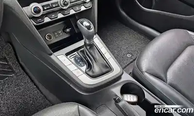 Hyundai Avante 2019 1.6 Автомат в Москве № 108898, миниатюра 3