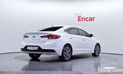 Hyundai Avante 2019 1.6 Автомат в Москве № 108898, миниатюра 5