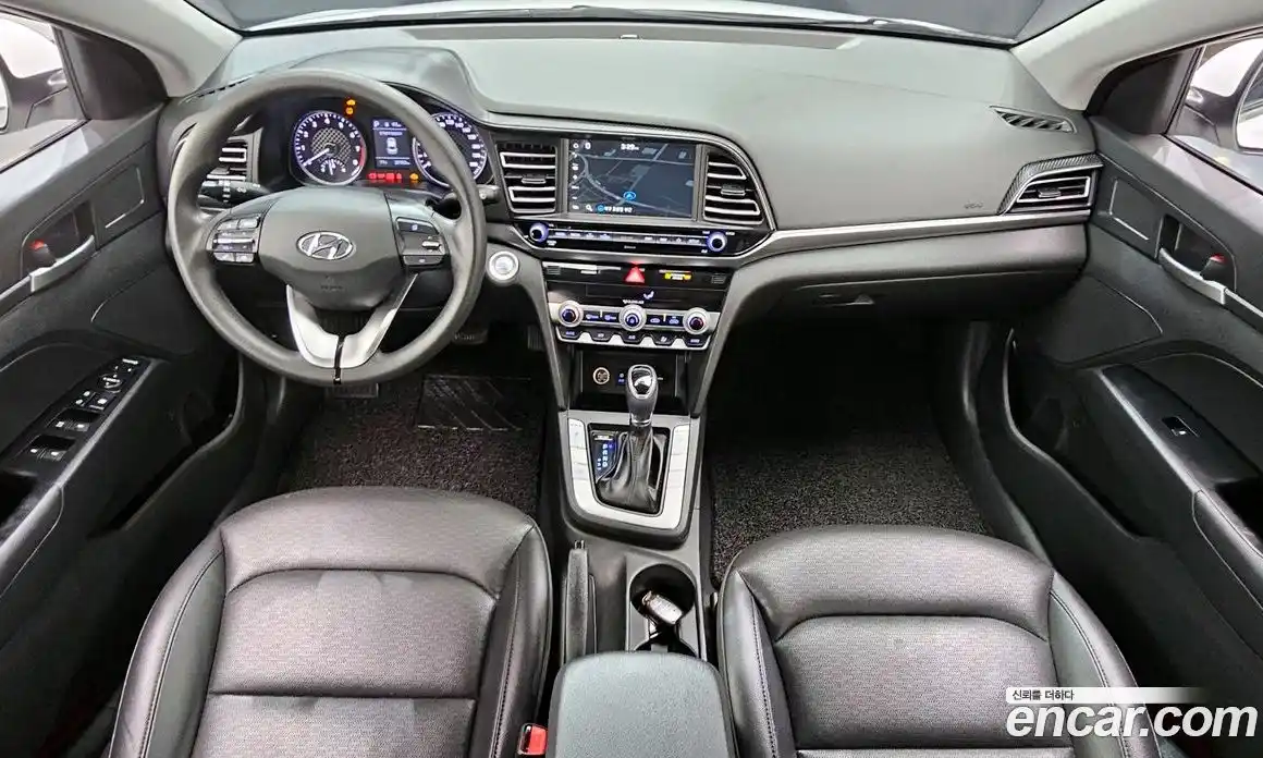 Hyundai Avante 2019 1.6 Автомат в Москве № 108898, фото 9