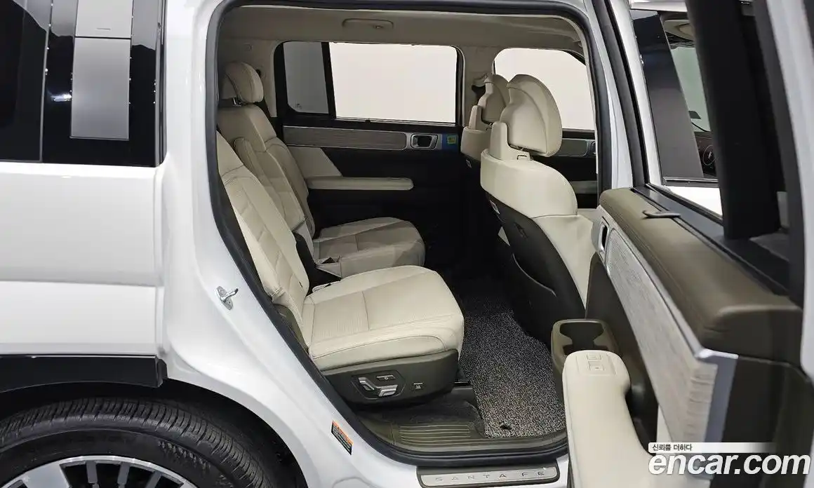 Hyundai Santa Fe 2024 1.6 Автомат в Москве № 112569, фото 8