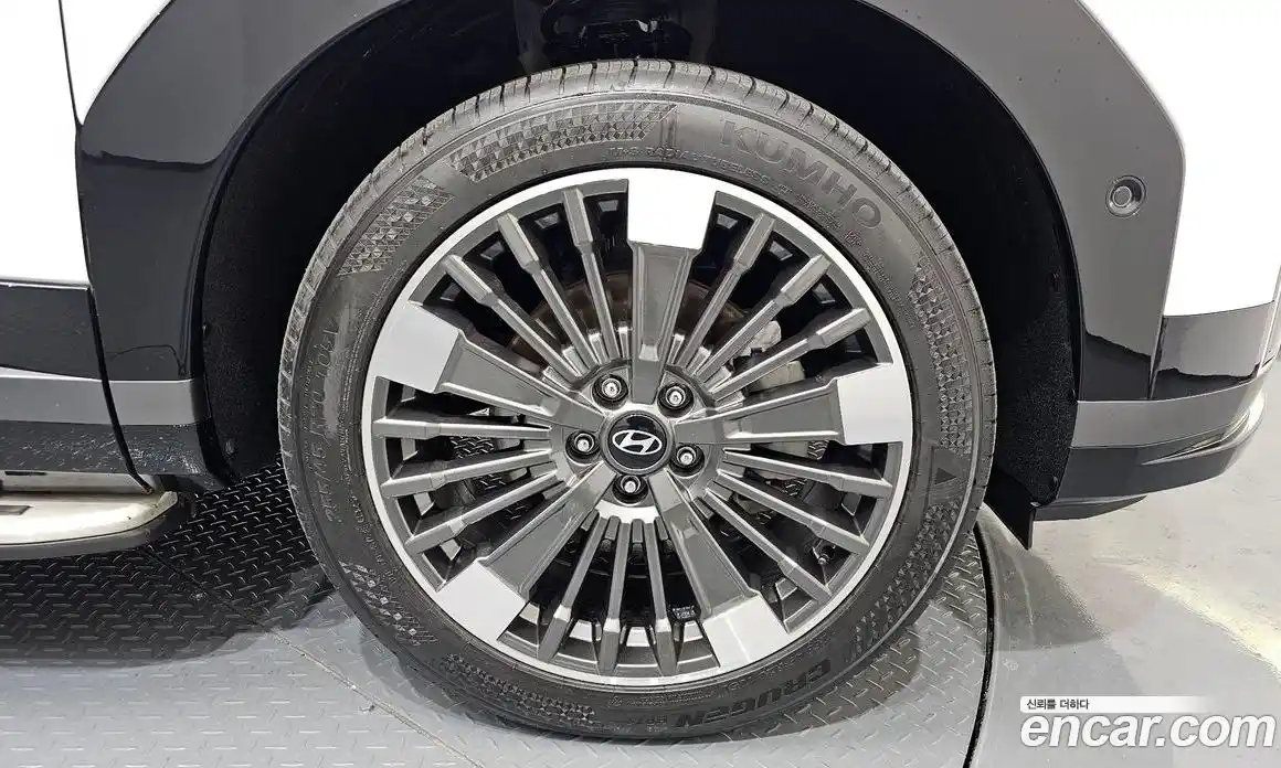 Hyundai Santa Fe 2024 1.6 Автомат в Москве № 112569, фото 9