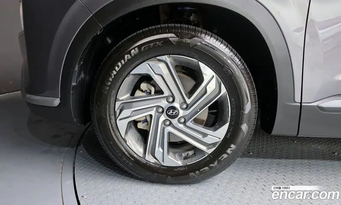 Hyundai Santa Fe 2023 2.2 Автомат в Москве № 112633, фото 17