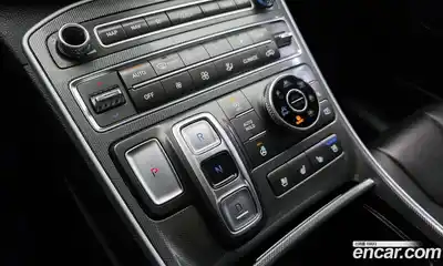 Hyundai Santa Fe 2023 2.2 Автомат в Москве № 112633, миниатюра 9