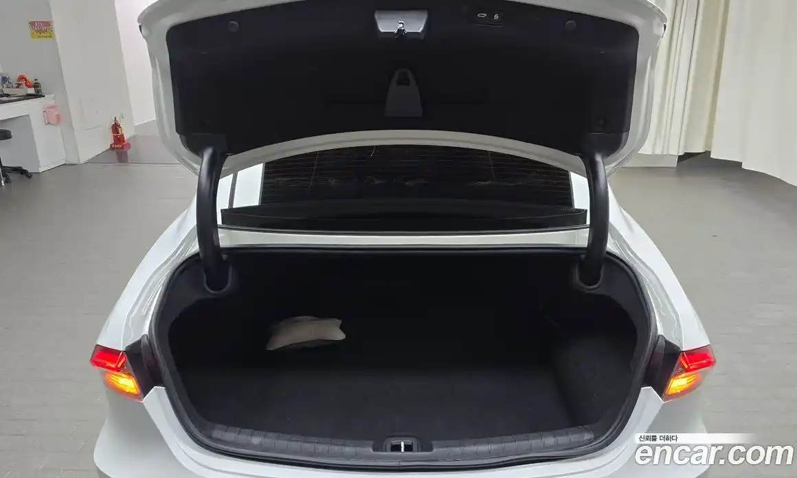 Hyundai Grandeur 2022 2.4 Автомат в Москве № 113391, фото 14