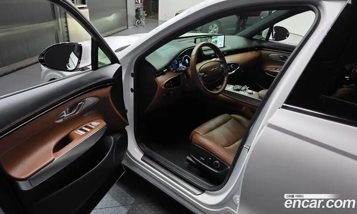 Genesis GV70 2022 2.5 Автомат в Москве № 117615, фото 13