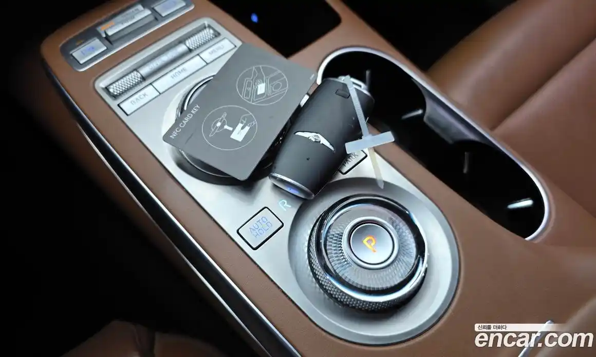 Genesis GV70 2022 2.5 Автомат в Москве № 117615, фото 16