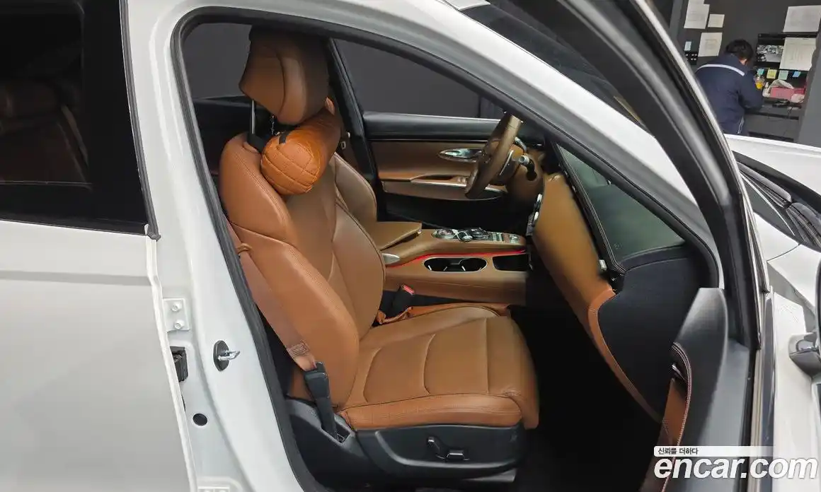 Genesis GV70 2022 2.5 Автомат в Москве № 117615, фото 10