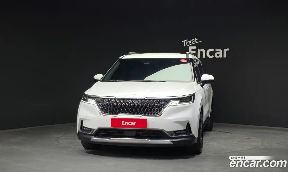 Kia Canival 2023 3.5 Автомат в Москве № 121491, фото 8