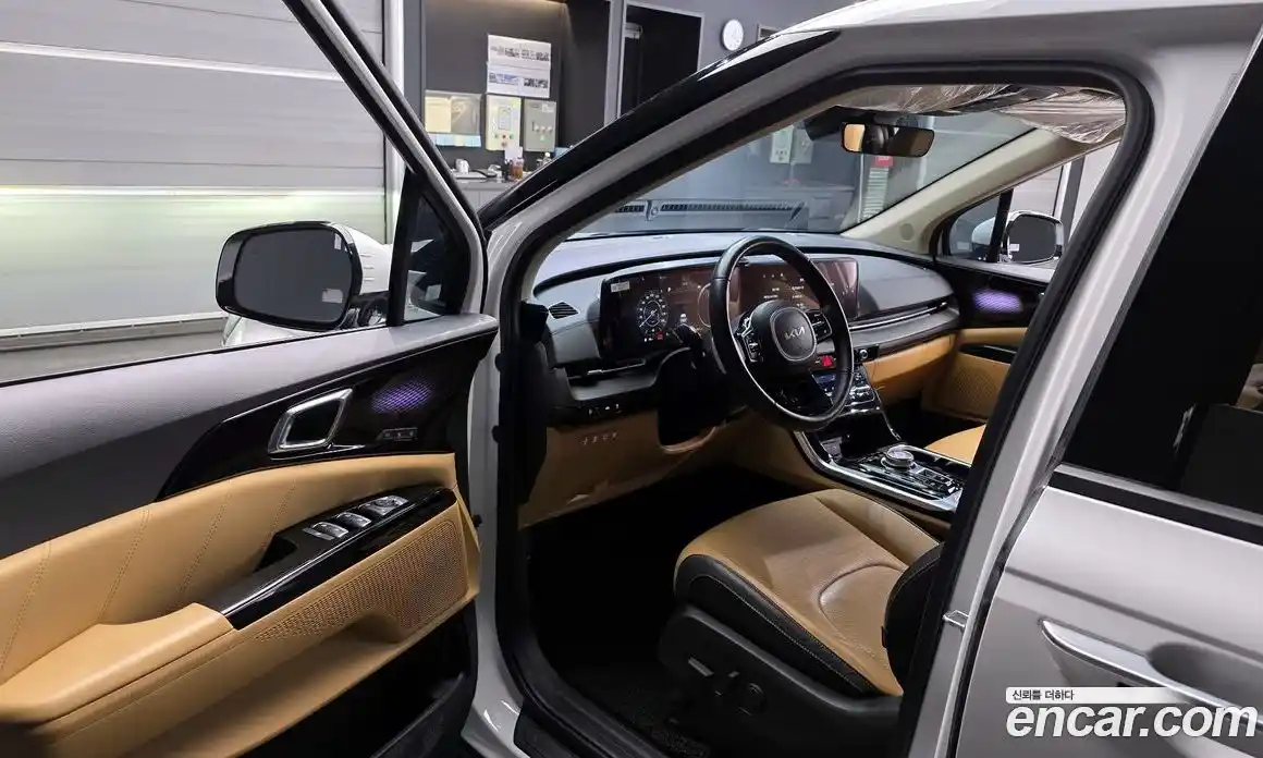 Kia Canival 2023 3.5 Автомат в Москве № 121491, фото 9