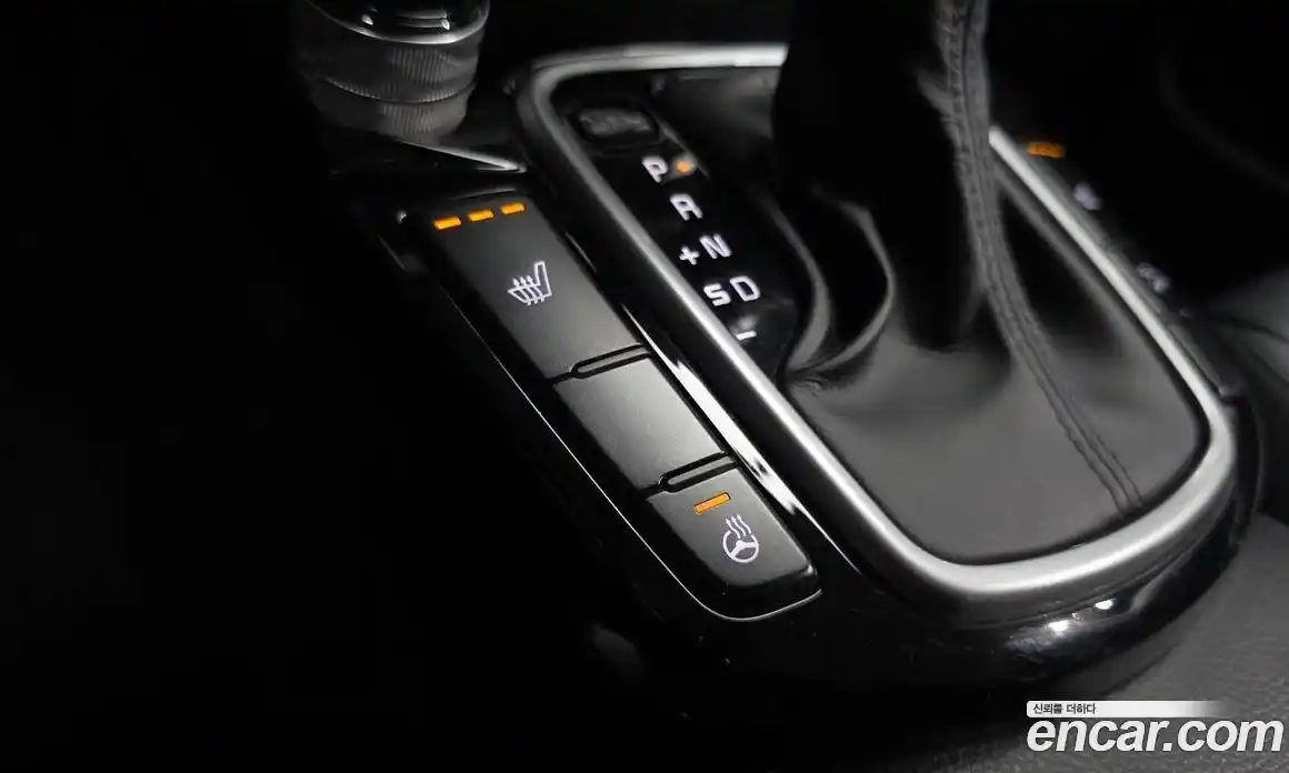 Kia Seltos 2020 1.6 Автомат в Москве № 121895, фото 17