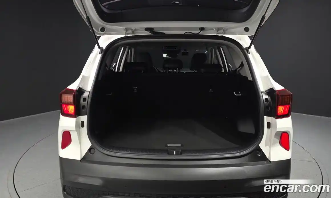 Kia Seltos 2020 1.6 Автомат в Москве № 121895, фото 20