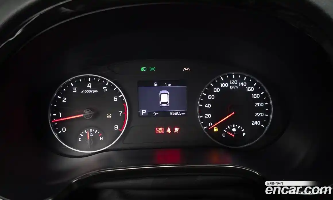 Kia Seltos 2020 1.6 Автомат в Москве № 121895, фото 8