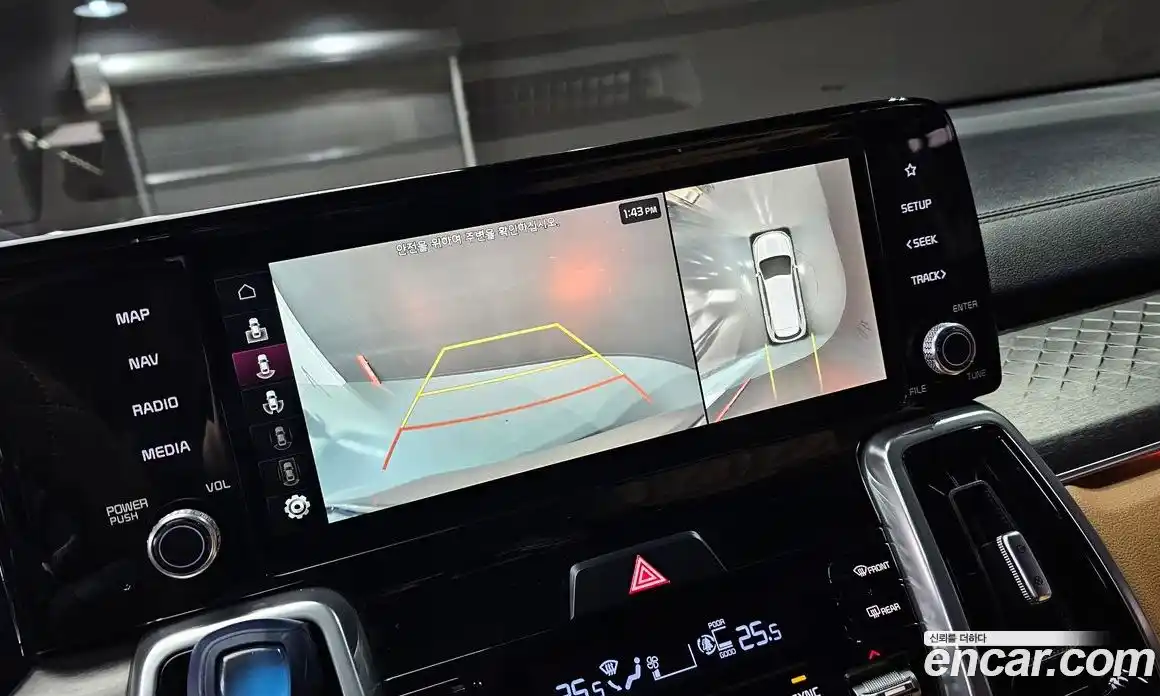 Kia Sorento 2023 2.2 Автомат в Москве № 123831, фото 14