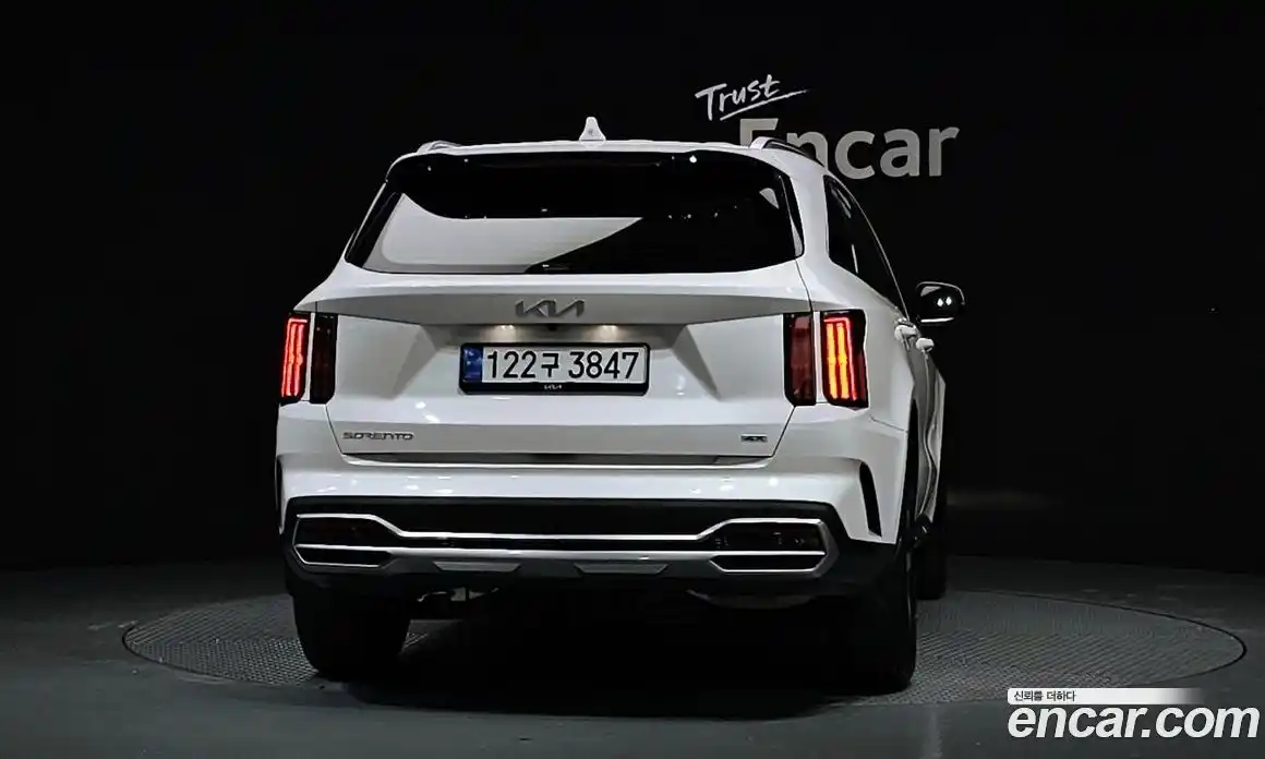 Kia Sorento 2023 2.2 Автомат в Москве № 123831, фото 4