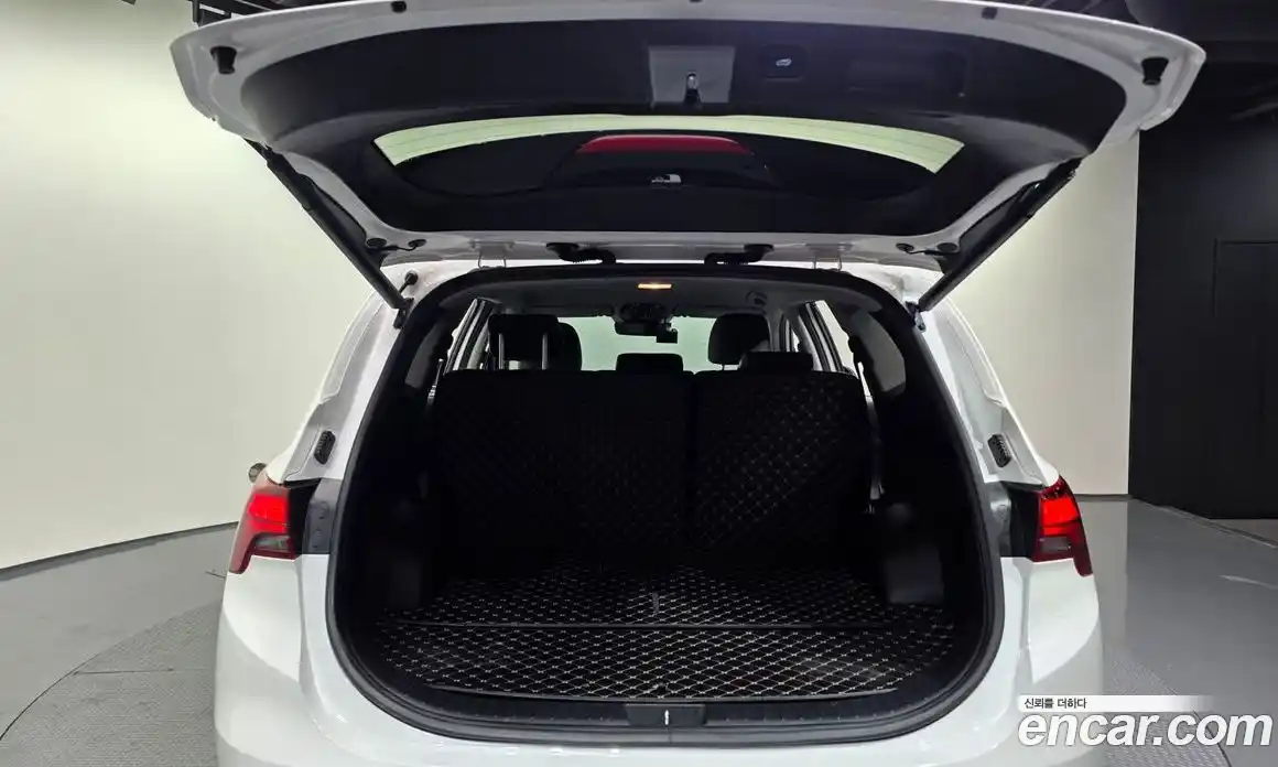 Hyundai Santa Fe 2022 1.6 Автомат в Москве № 124077, фото 20