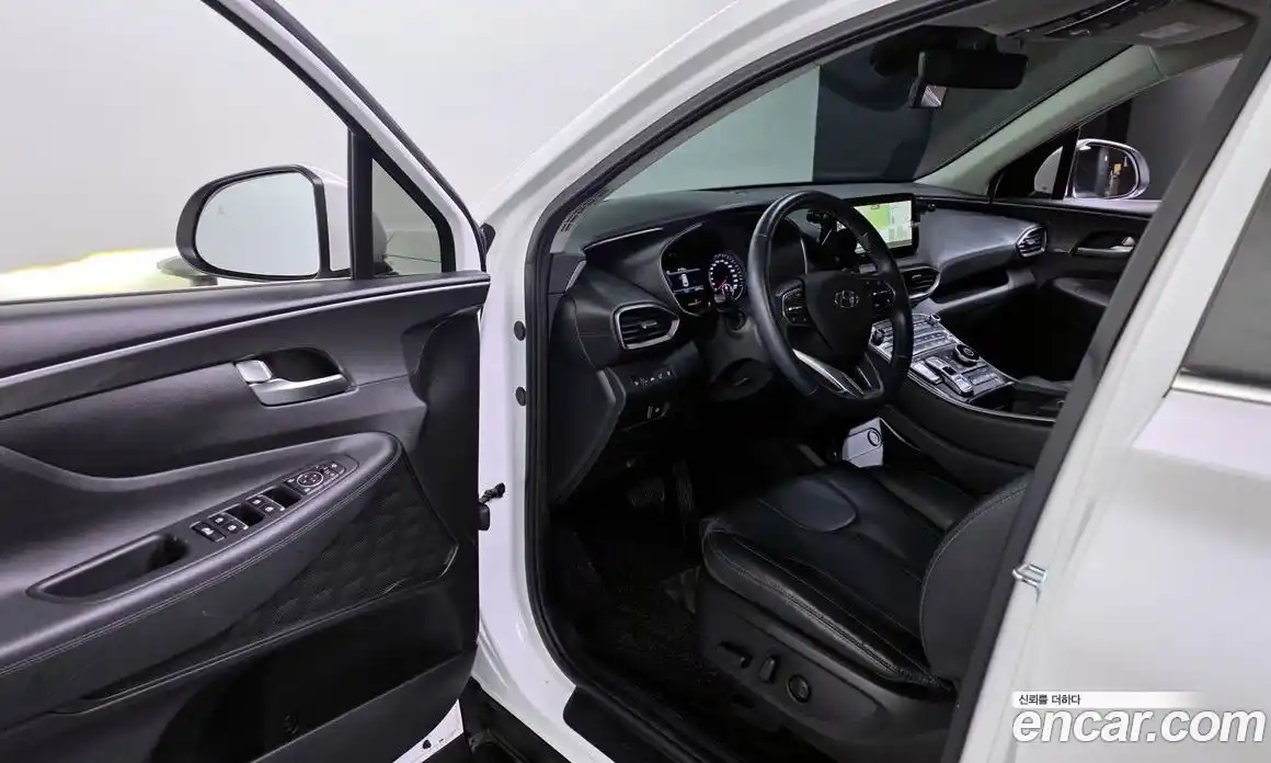 Hyundai Santa Fe 2022 1.6 Автомат в Москве № 124077, фото 10