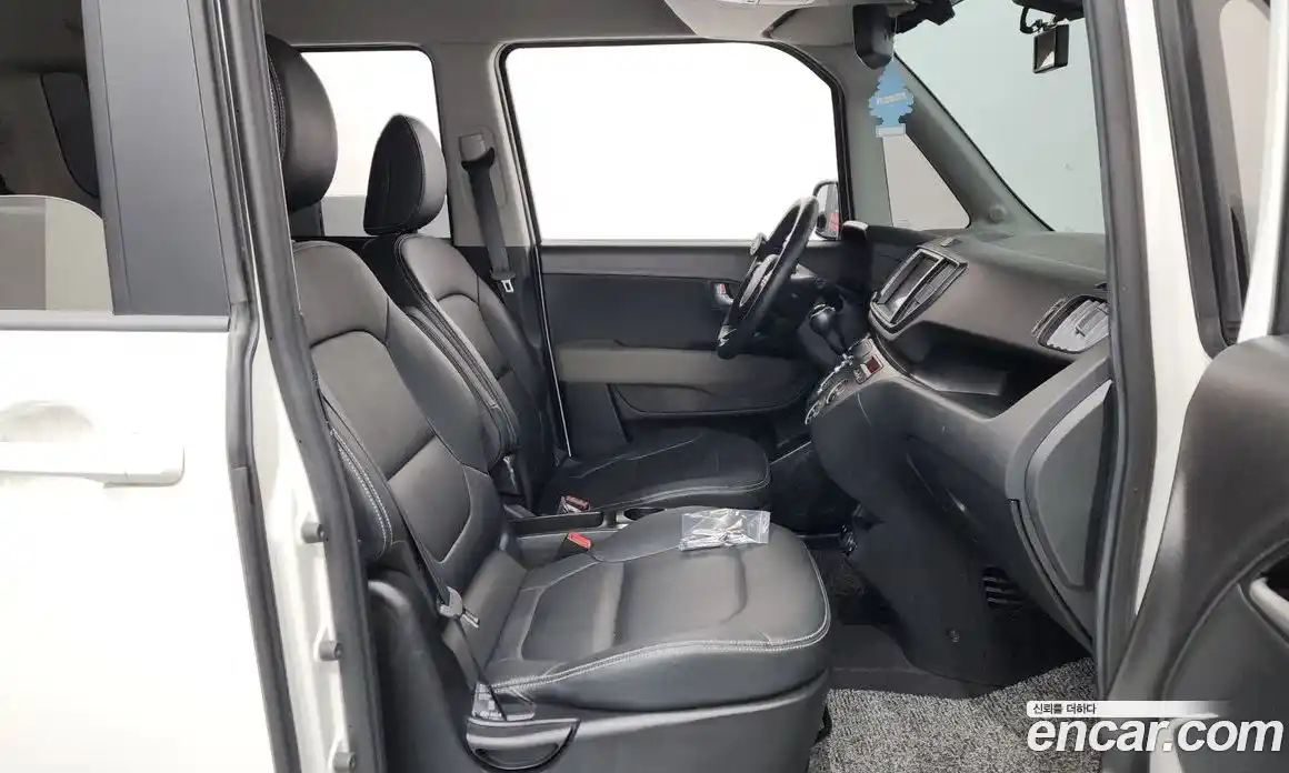 Kia Ray 2023 1.0 Автомат в Москве № 124091, фото 1