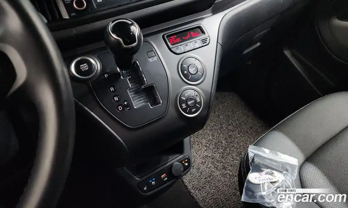 Kia Ray 2023 1.0 Автомат в Москве № 124091, фото 10