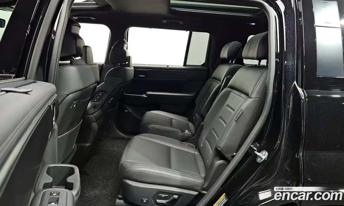 Hyundai Santa Fe 2024 1.6 Автомат в Москве № 126027, фото 12